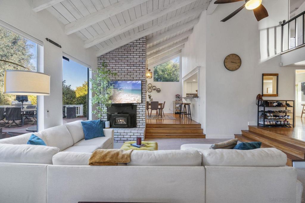 29680 Avenida del Sol