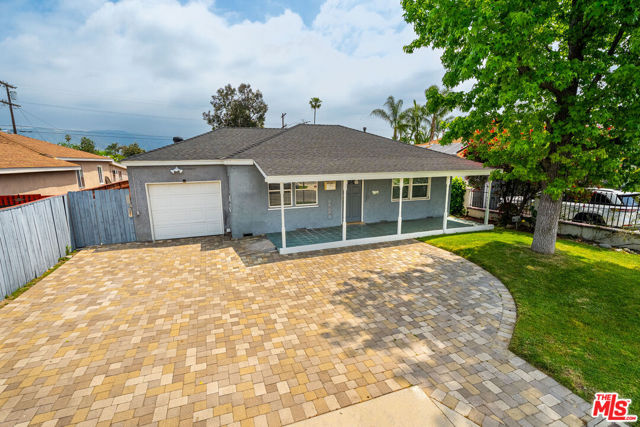 7524 Cleon Avenue photo 4