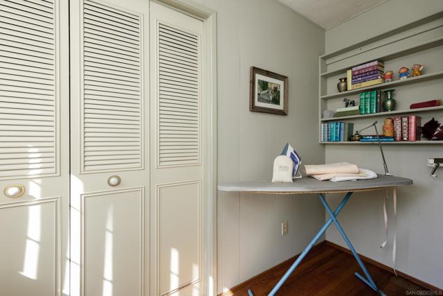 8550 Roach Drive, La Mesa CA: https://media.crmls.org/mediaz/55f472b2-eda6-4e73-85f7-a1deeb7252b4.jpg
