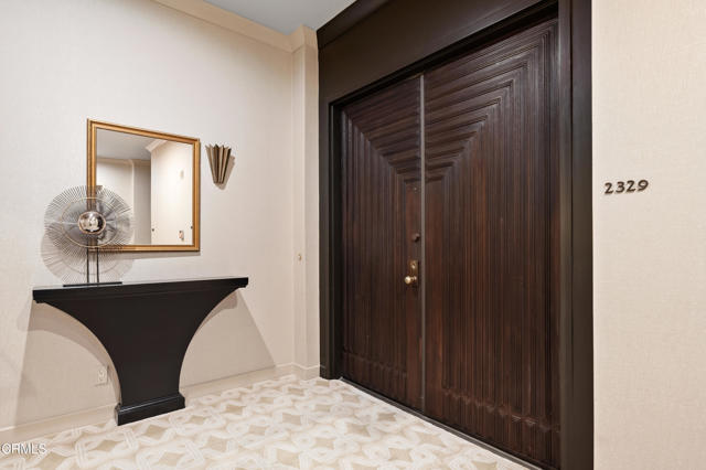 Detail Gallery Image 2 of 37 For 2329 Century Hill, Los Angeles,  CA 90067 - 2 Beds | 2 Baths