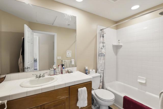 Detail Gallery Image 45 of 73 For 535 F Ave #4,  Coronado,  CA 92118 - 3 Beds | 2 Baths