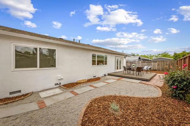 1575 Acacia Way, Morgan Hill CA: https://media.crmls.org/mediaz/55f676e6-efda-4901-98fe-ad16f6d36c85.jpg