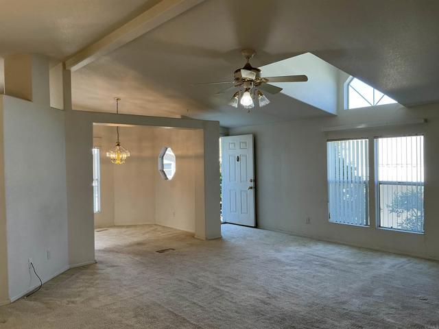 Detail Gallery Image 4 of 26 For 525 W El Norte  Pkwy #127,  Escondido,  CA 92026 - 2 Beds | 2 Baths