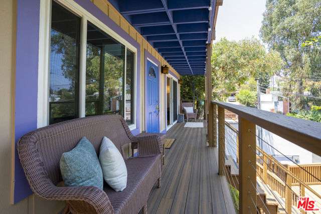 353 Mavis Drive, Los Angeles CA: https://media.crmls.org/mediaz/55f84e83-2563-42b9-9860-88639907f836.jpg