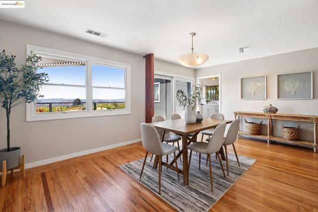 6338 Arlington Blvd, Richmond CA: https://media.crmls.org/mediaz/55f8da5d-6bf4-4f80-bf20-4df980017597.jpg