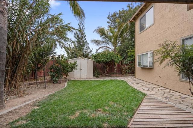 1258 De Cunha Court, Salinas CA: https://media.crmls.org/mediaz/55f8fa64-421e-4e4d-8f39-d7468577e512.jpg
