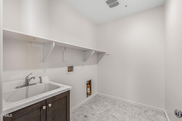 Detail Gallery Image 14 of 24 For 1224 Redbud St, Santa Paula,  CA 93060 - 4 Beds | 3 Baths