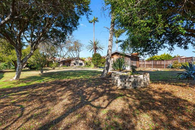 513 Canyon Drive, Solana Beach CA: https://media.crmls.org/mediaz/55f908a7-6e85-4c73-99ec-0eafd03f22ad.jpg