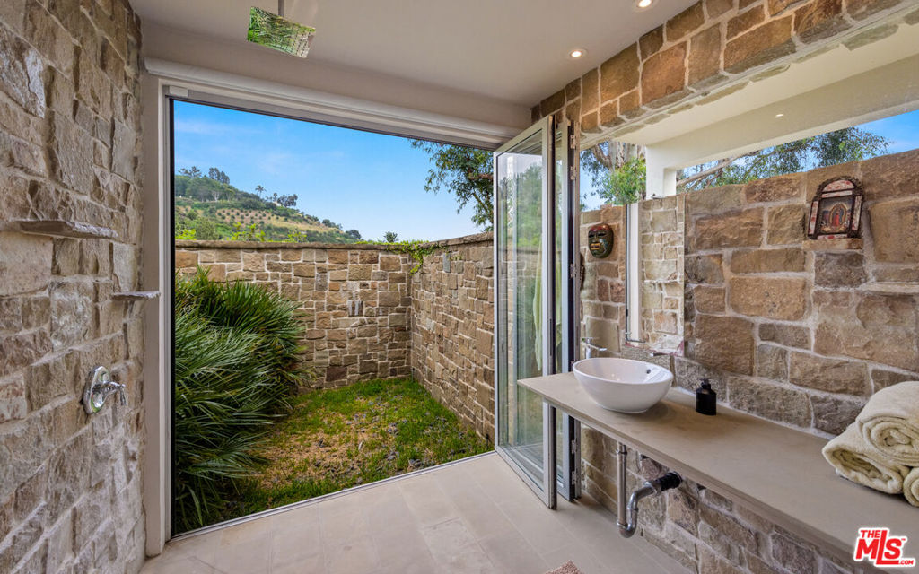MLS #26986343 image #45