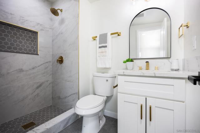 3366 Neosho Pl, San Diego CA: https://media.crmls.org/mediaz/55fa2b50-853f-4785-9230-e6275fd15c48.jpg