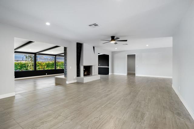 79869 Hummingbird Lane, La Quinta CA: https://media.crmls.org/mediaz/55facf77-479e-4240-a656-bba632b57ca1.jpg
