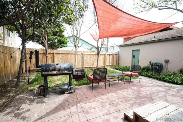 4445 50th St, San Diego CA: https://media.crmls.org/mediaz/55faea62-00b7-4c92-81a6-8c27b0d7a096.jpg