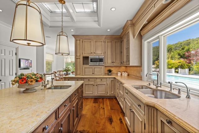 16541 Cypress Way, Los Gatos CA: https://media.crmls.org/mediaz/55fd155b-f418-4275-9e56-11bd31c4bd88.jpg