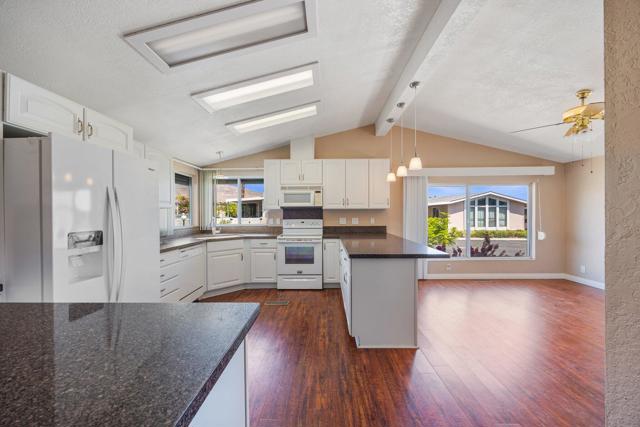 74711 Dillon Road, Desert Hot Springs CA: https://media.crmls.org/mediaz/55fda6e9-6c9d-4ab2-a537-f6d084c462e0.jpg