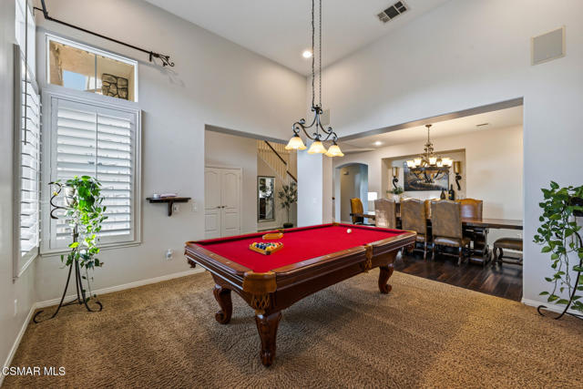 Image 22 of 51 For 490 Peter Place