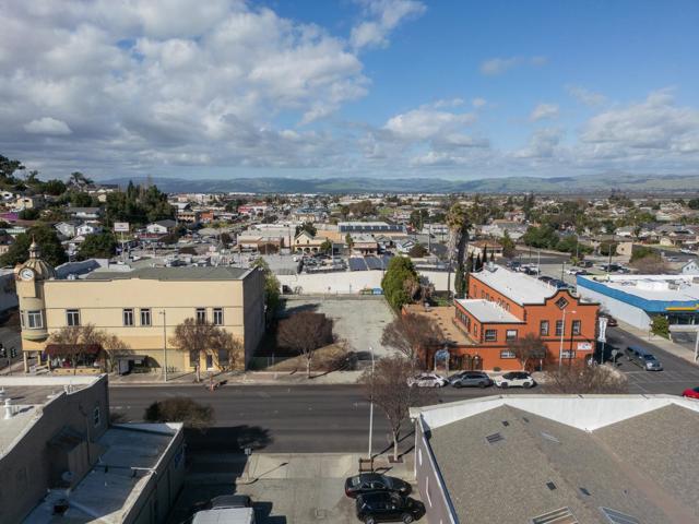 220 Fourth Street, Hollister CA: https://media.crmls.org/mediaz/55fe1441-367a-484e-8cd7-a7c590d5b4a6.jpg