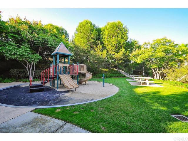 Image 33 of 38 For 10292 Wateridge Circle 253