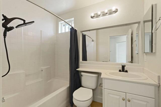 3157 Autumn Chase Circle, Stockton CA: https://media.crmls.org/mediaz/55fe7127-1661-4e27-bb62-723415d4759a.jpg
