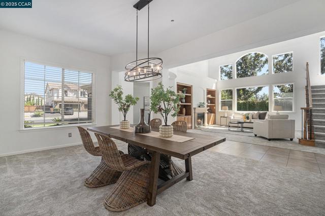 2029 Fitzgerald Way, Brentwood CA: https://media.crmls.org/mediaz/55ff28be-7a32-4568-adfe-1e839689a0f9.jpg