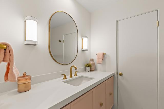 1177 S Farrell Drive, Palm Springs CA: https://media.crmls.org/mediaz/55ff9806-02b0-476a-87ca-bb9da12b703f.jpg