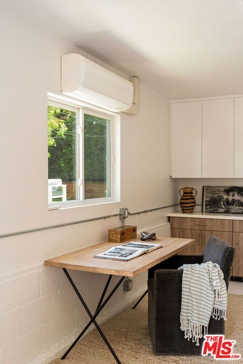 1414 N Coronado Terrace, Los Angeles CA: https://media.crmls.org/mediaz/560041ee-678a-4d5e-b7b4-8aee00ec460e.jpg