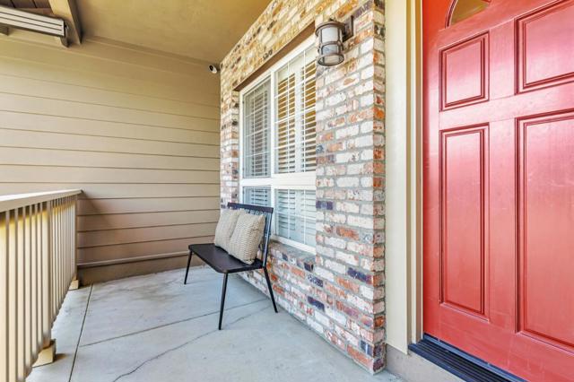 1741 Los Altos Drive, San Mateo CA: https://media.crmls.org/mediaz/56015aec-e9d1-4fef-b7e6-0387c6387401.jpg