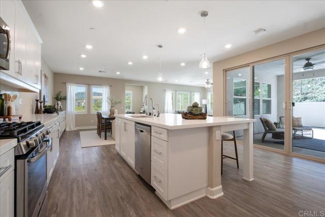 Detail Gallery Image 15 of 51 For 21644 Long Trot Dr, Escondido,  CA 92029 - 4 Beds | 3 Baths