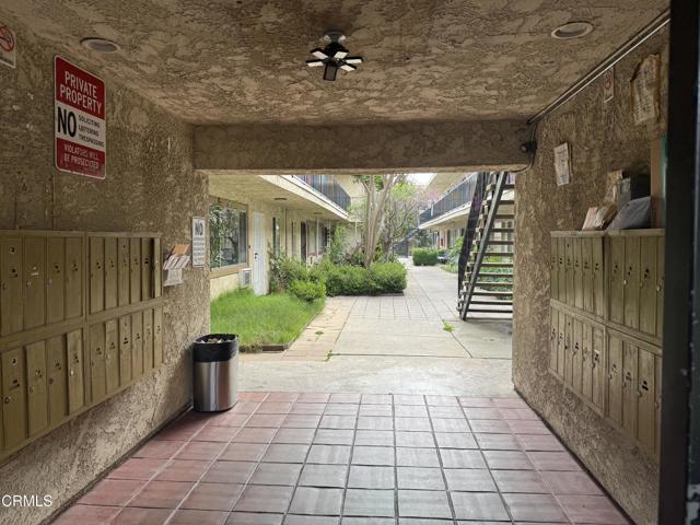 Detail Gallery Image 2 of 37 For 8800 Cedros Ave #210,  Panorama City,  CA 91402 - 1 Beds | 1 Baths