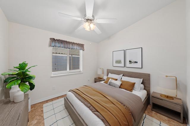 31750 Machado St, Lake Elsinore CA: https://media.crmls.org/mediaz/56071a9e-01c7-48a0-96af-e3034d051381.jpg