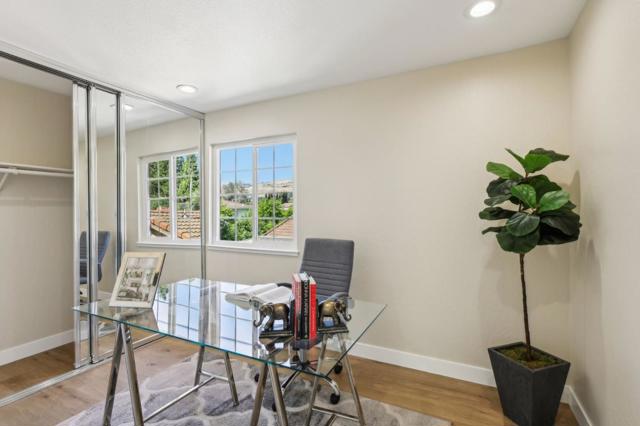 3065 Centerwood Way, San Jose CA: https://media.crmls.org/mediaz/56074384-f822-4e45-a1d6-2a1da3794630.jpg