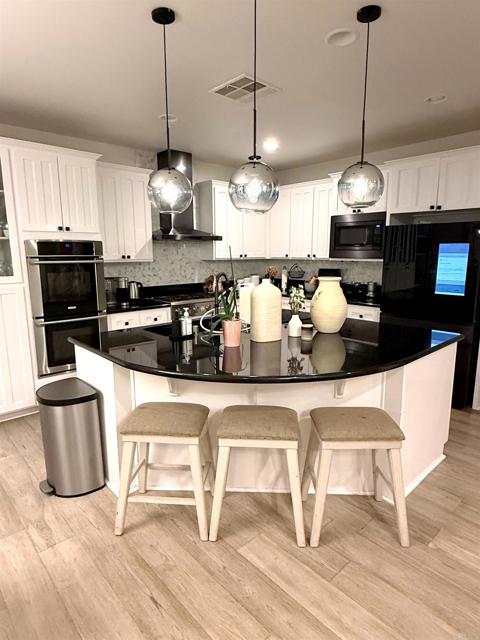 Detail Gallery Image 12 of 52 For 1498 Berry Creek Place, Chula Vista,  CA 91913 - 5 Beds | 4/1 Baths
