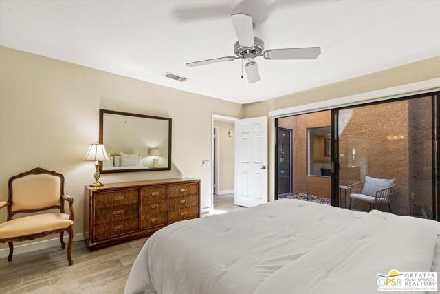 34 Camino Arroyo Place, Palm Desert CA: https://media.crmls.org/mediaz/5607dcce-d022-4bac-94ed-ff1627a2e238.jpg