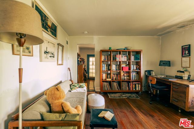 2 Bed Home for Sale in Los Angeles, California
