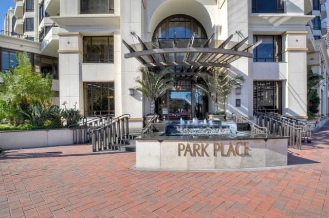 700 W Harbor Dr, San Diego CA: https://media.crmls.org/mediaz/5609ab2a-5f95-4433-ad91-74ab58d1e36f.jpg