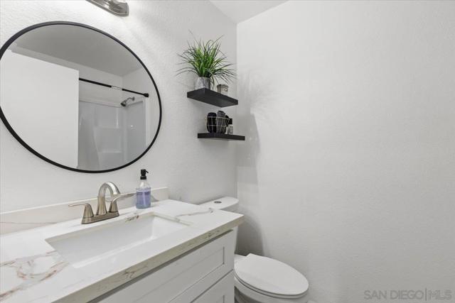 2305 Nueces Ln, Spring Valley CA: https://media.crmls.org/mediaz/5609c839-2d8f-4f5d-8045-7c651995917d.jpg