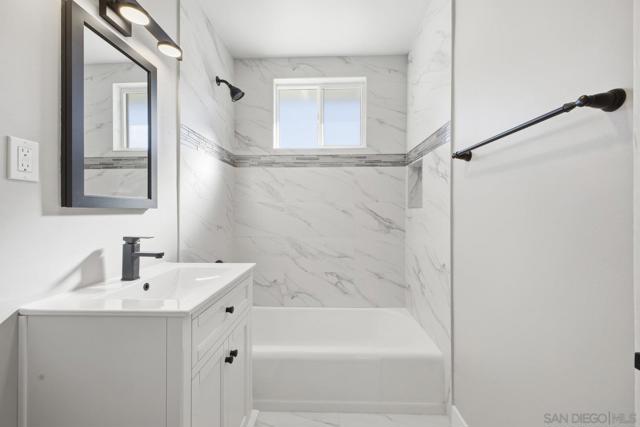 2990 Greyling Dr, San Diego CA: https://media.crmls.org/mediaz/560a06af-7979-4518-b4ec-fcb389bfa4d0.jpg