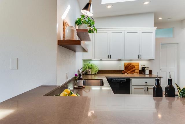 2360 Melanie Place, Santa Cruz CA: https://media.crmls.org/mediaz/560a20df-12df-46a1-a0cf-76a2aeebfa18.jpg