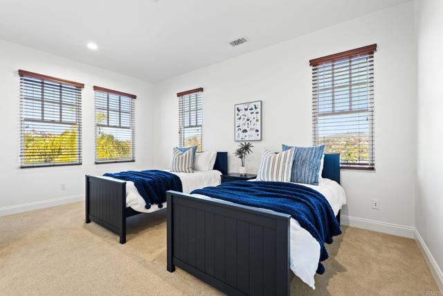 Detail Gallery Image 29 of 51 For 3376 Calle Tres Vistas, Encinitas,  CA 92024 - 5 Beds | 5/1 Baths