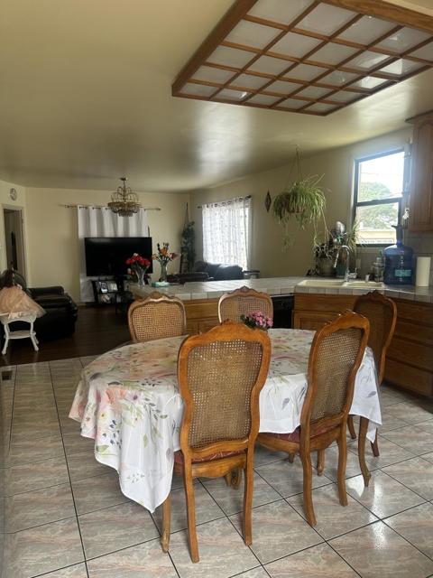 301 Hanover Street, San Francisco CA: https://media.crmls.org/mediaz/560b4fba-276d-4f21-b0d3-d11699c9b496.jpg