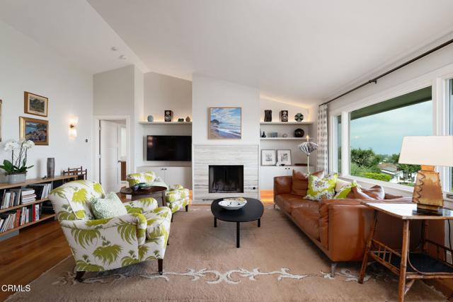 960 Roble Lane, Santa Barbara CA: https://media.crmls.org/mediaz/560c1a93-3122-452b-901e-bc05ad21423f.jpg