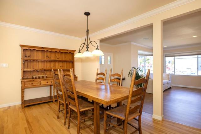 551 4th Street, Montara CA: https://media.crmls.org/mediaz/560c3eb4-6c81-4bed-a389-c26ca6d61724.jpg