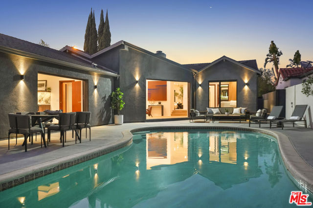 11642 Hartsook Street