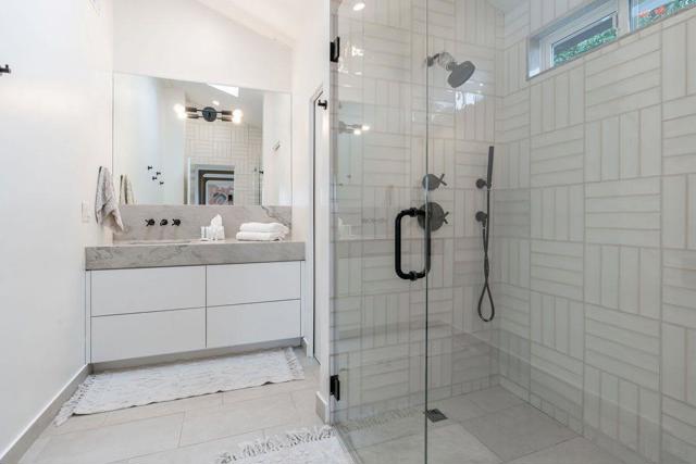 5745 Soledad Mountain Road, La Jolla CA: https://media.crmls.org/mediaz/560e1aea-25c7-4b79-b28c-4e98c534441b.jpg