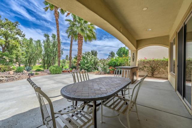 80086 Camino Santa Elise, Indio CA: https://media.crmls.org/mediaz/560ece0b-b050-422f-9c05-4fa087ed36e3.jpg