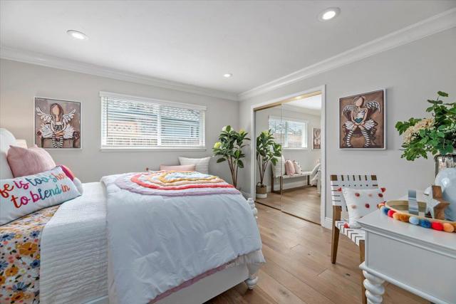 6692 Leyland Park Drive, San Jose CA: https://media.crmls.org/mediaz/560f918f-16d6-4740-ad97-60b7713df4bf.jpg