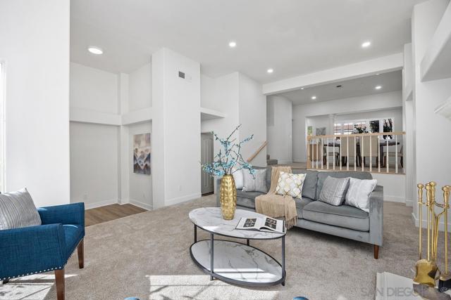 5125 Renaissance Ave, San Diego CA: https://media.crmls.org/mediaz/561030bb-ba1b-44d5-93f2-1783fe5d1827.jpg