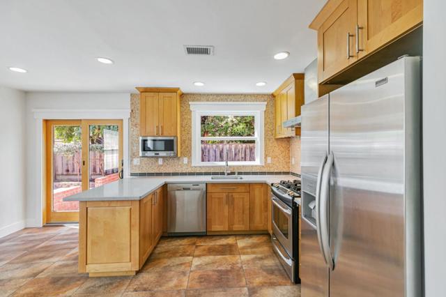 2276 Newhall Street, San Jose CA: https://media.crmls.org/mediaz/56103a01-8039-49c9-8fec-6f8dc8f74706.jpg