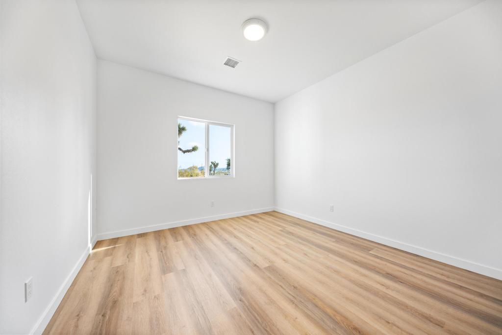 MLS #219139278DA image #12