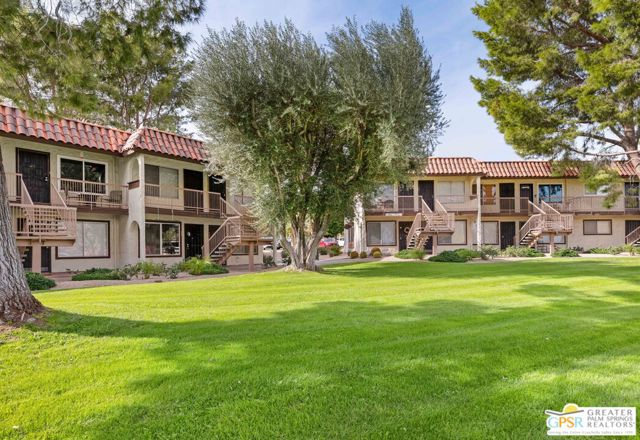 64285 Spyglass Avenue, Desert Hot Springs CA: https://media.crmls.org/mediaz/56111d75-807f-4219-b0f9-16fe79661946.jpg