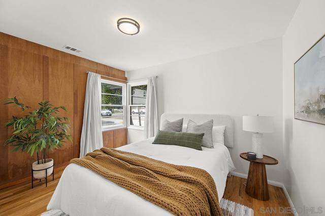 4316 Haines St, San Diego CA: https://media.crmls.org/mediaz/56118014-52f0-49cf-a629-ec5c4e04b296.jpg